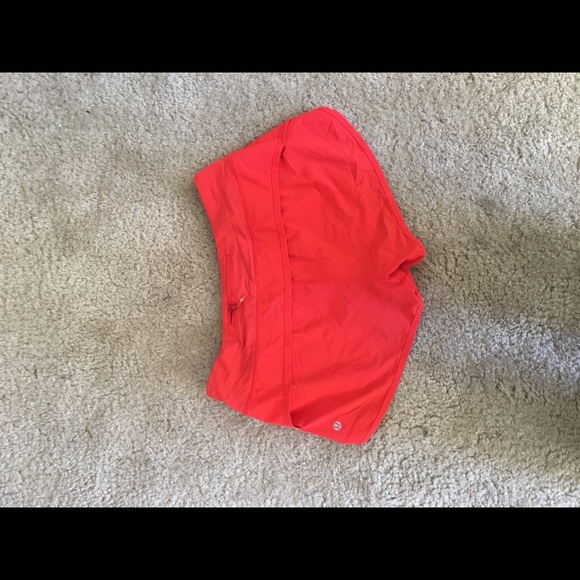 🔥SOLD🔥Lululemon speed shorts size 6 - Picture 2 of 3